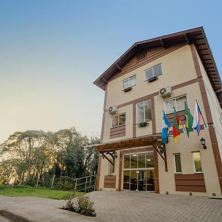 קנלה Hotel Petrov מראה חיצוני תמונה