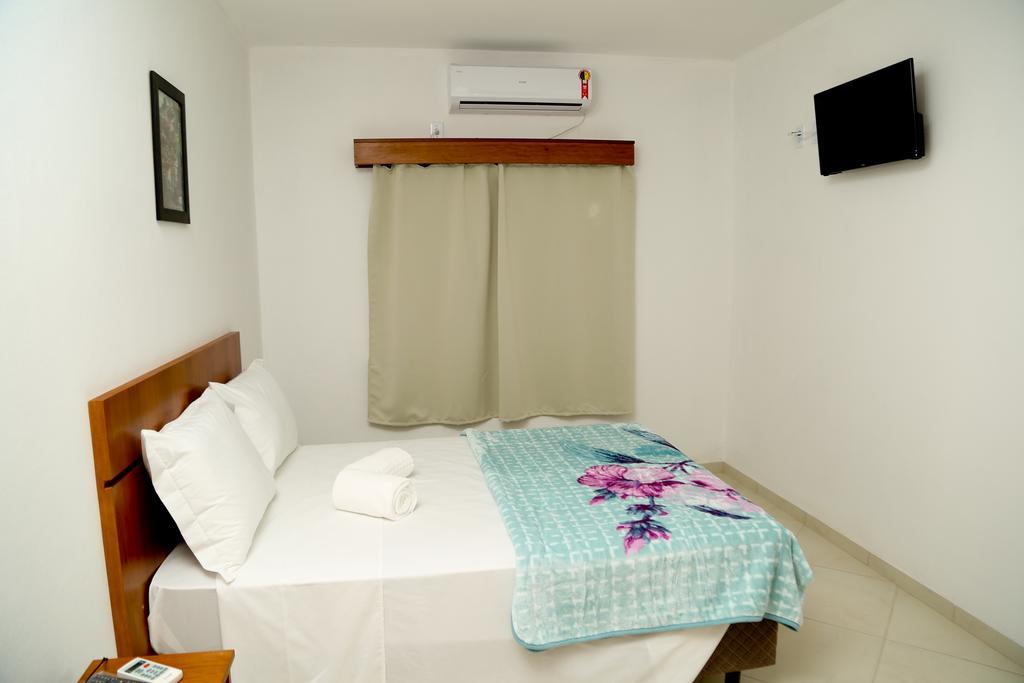קנלה Hotel Petrov מראה חיצוני תמונה