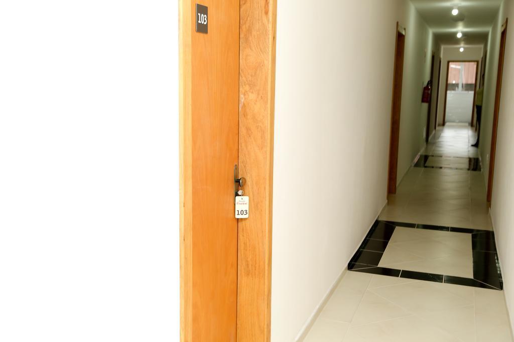 קנלה Hotel Petrov מראה חיצוני תמונה