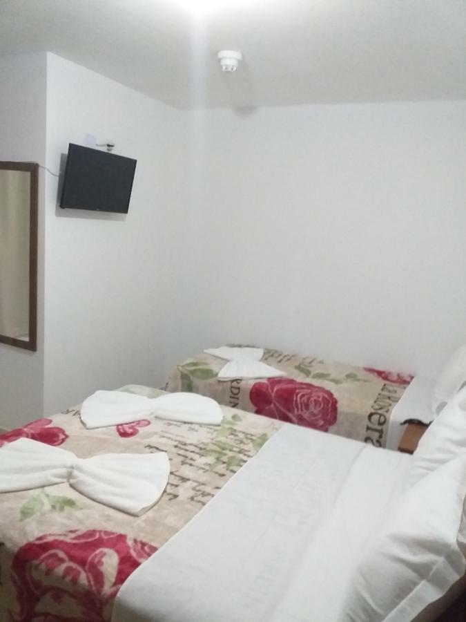 קנלה Hotel Petrov מראה חיצוני תמונה